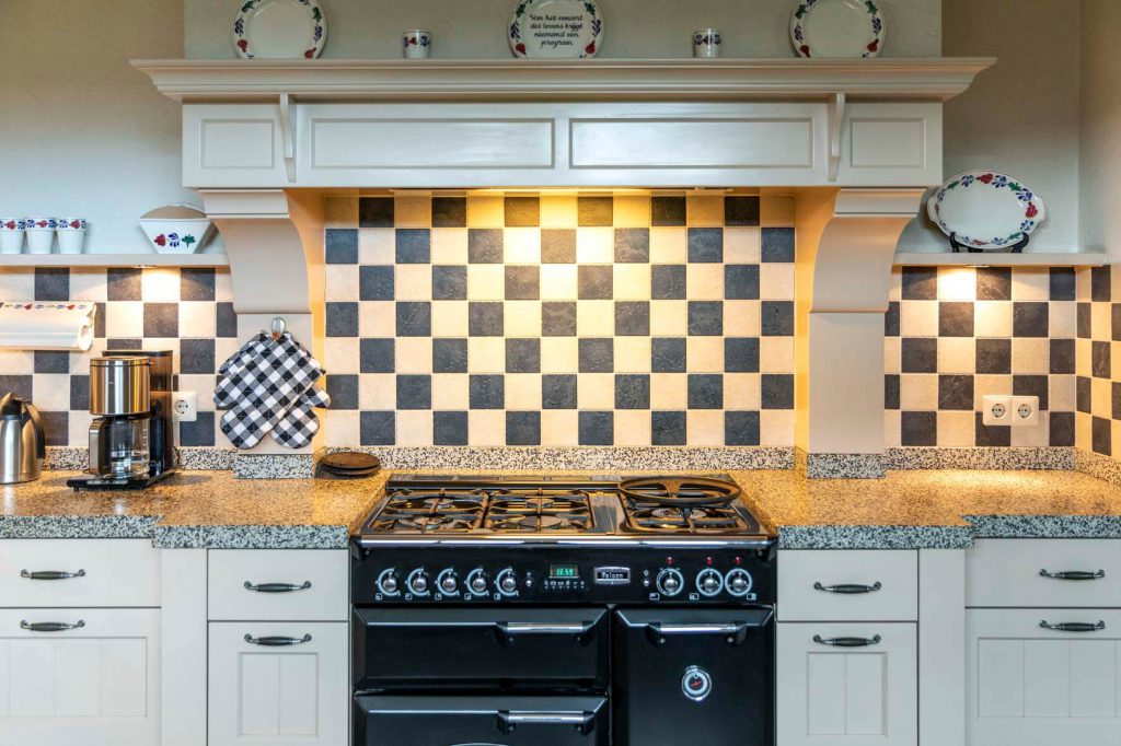 keuken laten maken, keuken bouwer, op maat keukens, op maat gemaakte keukens, luxe keukens, vogels keukens Helmond, Nuenen, Waalre, Stiphout, Liessel, Helmond, Eindhoven, Bladel, Pijnacker, Rotterdam Vlakinbouw inductiekookplaat - Keuken in Regio Rotterdam, Koperkleurige spoelbakRonde deuren hoge kast, Composiet werkblad, Recirculatie schuine afzuigkap, Ronde vormen bij keuken, Keukenblad van Balsabeton "Robuste", Apparatenwand met rustiek eiken fineer, Wandmeubel passend bij keuken, Keukeneiland met Balsabeton werkblad, Industriële keuken met betonnen blad, Quooker reservoir weggewerkt achter ladefrontenDoorlopende houtnerf in fronten, Twist stopcontact in werkblad, Betonnen aanrechtblad met vlakinbouw kookplaat, Kookeiland met eiken fineer greeplijsten, Schiereiland met laden push-to-open, Inductiekookplaat met geïntegreerde afzuiging, Elektrische push-to-open op een koelkast,RVS keukenblad met vlakinbouw inductiekookplaat, Maatkeuken in Utrecht, Volledig geïntegreerde spoelbak in rvs keukenblad, Knoppen Bora Professional, Bora geïntegreerde afzuiging, Bora Professional, Oven onder het aanrechtblad, RVS keukenblad met spuitwerk fronten, luxe keukenapparatuur in maatwerk keuken, digitale tekening keuken op maat, technische tekening kastenwand, stopcontacten maatwerk kookeiland, besteklade op maat keuken, modern rvs keukenblad werkblad op maat, landelijke keuken op maat met kookeiland, maatwerk rvs keukenblad met glazen achterwand, smeg koelkast in moderne maatwerk keuken, deurrek kastsysteem in staande keukenkast op maat, lemans keukensysteem keukenkast, afvalemmers en afvalsortering kastsysteem keukens, apothekerskast keukenkastsysteem, magic corner keukenkastsysteem, technische tekening keuken op maat, sample materialen keuken op maat, luxe keukenkast op maat met spuitwerk, moderne abstracte keukenkast op maat, luxe maatwerk keuken met kastenwand, greeploze keuken op maat, zwarte quooker kraan met spoelbak,push-to-open lade moderne keuken, meerdere binnenladen kastsysteem in moderne maatwerk keuken, natuursteen maatwerk stollenwand, liebherr wijnklimaatkast in moderne keuken op maat,bora kookplaat met ingebouwde afzuiging, natuursteen stollenwand en greeploze keukenkast, moderne mat zwarte quooker kraan en spoelbak, keuken kastenwand met inbouwapparatuur, maatwerk keuken met natuurstenen keukenblad, hout look keuken op maat,houten maatwerk keuken met tegel achterwand, moderne verlichting in houden keuken op maat,landelijke houten keuken op maat met moderne verlichting, bronzen quooker kraan en spoelbak op zwart kookeiland op maat, apothekerskast keukenkastsysteem met greeplijst in maatwerk kastenwand,maatwerk klassieke keuken met fornuis