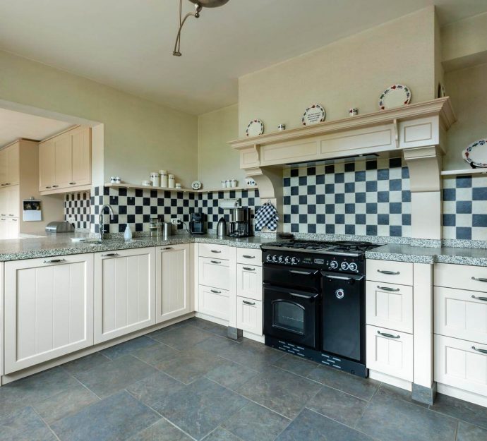 keuken laten maken, keuken bouwer, op maat keukens, op maat gemaakte keukens, luxe keukens, vogels keukens Helmond, Nuenen, Waalre, Stiphout, Liessel, Helmond, Eindhoven, Bladel, Pijnacker, Rotterdam Vlakinbouw inductiekookplaat - Keuken in Regio Rotterdam, Koperkleurige spoelbakRonde deuren hoge kast, Composiet werkblad, Recirculatie schuine afzuigkap, Ronde vormen bij keuken, Keukenblad van Balsabeton "Robuste", Apparatenwand met rustiek eiken fineer, Wandmeubel passend bij keuken, Keukeneiland met Balsabeton werkblad, Industriële keuken met betonnen blad, Quooker reservoir weggewerkt achter ladefrontenDoorlopende houtnerf in fronten, Twist stopcontact in werkblad, Betonnen aanrechtblad met vlakinbouw kookplaat, Kookeiland met eiken fineer greeplijsten, Schiereiland met laden push-to-open, Inductiekookplaat met geïntegreerde afzuiging, Elektrische push-to-open op een koelkast,RVS keukenblad met vlakinbouw inductiekookplaat, Maatkeuken in Utrecht, Volledig geïntegreerde spoelbak in rvs keukenblad, Knoppen Bora Professional, Bora geïntegreerde afzuiging, Bora Professional, Oven onder het aanrechtblad, RVS keukenblad met spuitwerk fronten, luxe keukenapparatuur in maatwerk keuken, digitale tekening keuken op maat, technische tekening kastenwand, stopcontacten maatwerk kookeiland, besteklade op maat keuken, modern rvs keukenblad werkblad op maat, landelijke keuken op maat met kookeiland, maatwerk rvs keukenblad met glazen achterwand, smeg koelkast in moderne maatwerk keuken, deurrek kastsysteem in staande keukenkast op maat, lemans keukensysteem keukenkast, afvalemmers en afvalsortering kastsysteem keukens, apothekerskast keukenkastsysteem, magic corner keukenkastsysteem, technische tekening keuken op maat, sample materialen keuken op maat, luxe keukenkast op maat met spuitwerk, moderne abstracte keukenkast op maat, luxe maatwerk keuken met kastenwand, greeploze keuken op maat, zwarte quooker kraan met spoelbak,push-to-open lade moderne keuken, meerdere binnenladen kastsysteem in moderne maatwerk keuken, natuursteen maatwerk stollenwand, liebherr wijnklimaatkast in moderne keuken op maat,bora kookplaat met ingebouwde afzuiging, natuursteen stollenwand en greeploze keukenkast, moderne mat zwarte quooker kraan en spoelbak, keuken kastenwand met inbouwapparatuur, maatwerk keuken met natuurstenen keukenblad, hout look keuken op maat,houten maatwerk keuken met tegel achterwand, moderne verlichting in houden keuken op maat,landelijke houten keuken op maat met moderne verlichting, bronzen quooker kraan en spoelbak op zwart kookeiland op maat, apothekerskast keukenkastsysteem met greeplijst in maatwerk kastenwand,maatwerk klassieke keuken met fornuis