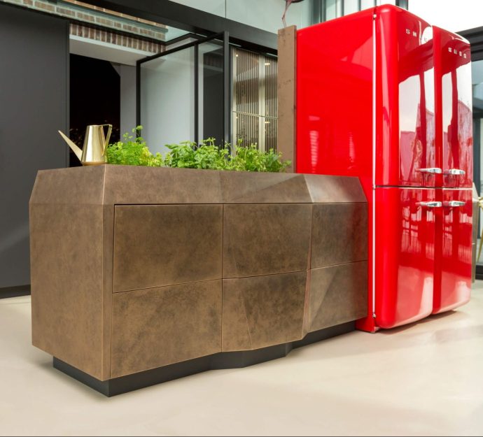 keuken laten maken, keuken bouwer, op maat keukens, op maat gemaakte keukens, luxe keukens, vogels keukens Helmond, Nuenen, Waalre, Stiphout, Liessel, Helmond, Eindhoven, Bladel, Pijnacker, Rotterdam Vlakinbouw inductiekookplaat - Keuken in Regio Rotterdam, Koperkleurige spoelbakRonde deuren hoge kast, Composiet werkblad, Recirculatie schuine afzuigkap, Ronde vormen bij keuken, Keukenblad van Balsabeton "Robuste", Apparatenwand met rustiek eiken fineer, Wandmeubel passend bij keuken, Keukeneiland met Balsabeton werkblad, Industriële keuken met betonnen blad, Quooker reservoir weggewerkt achter ladefrontenDoorlopende houtnerf in fronten, Twist stopcontact in werkblad, Betonnen aanrechtblad met vlakinbouw kookplaat, Kookeiland met eiken fineer greeplijsten, Schiereiland met laden push-to-open, Inductiekookplaat met geïntegreerde afzuiging, Elektrische push-to-open op een koelkast,RVS keukenblad met vlakinbouw inductiekookplaat, Maatkeuken in Utrecht, Volledig geïntegreerde spoelbak in rvs keukenblad, Knoppen Bora Professional, Bora geïntegreerde afzuiging, Bora Professional, Oven onder het aanrechtblad, RVS keukenblad met spuitwerk fronten, luxe keukenapparatuur in maatwerk keuken, digitale tekening keuken op maat, technische tekening kastenwand, stopcontacten maatwerk kookeiland, besteklade op maat keuken, modern rvs keukenblad werkblad op maat, landelijke keuken op maat met kookeiland, maatwerk rvs keukenblad met glazen achterwand, smeg koelkast in moderne maatwerk keuken, deurrek kastsysteem in staande keukenkast op maat, lemans keukensysteem keukenkast, afvalemmers en afvalsortering kastsysteem keukens, apothekerskast keukenkastsysteem, magic corner keukenkastsysteem, technische tekening keuken op maat, sample materialen keuken op maat, luxe keukenkast op maat met spuitwerk, moderne abstracte keukenkast op maat
