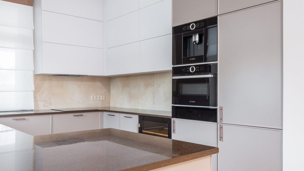keuken laten maken, keuken bouwer, op maat keukens, op maat gemaakte keukens, luxe keukens, vogels keukens Helmond, Nuenen, Waalre, Stiphout, Liessel, Helmond, Eindhoven, Bladel, Pijnacker, Rotterdam Vlakinbouw inductiekookplaat - Keuken in Regio Rotterdam, Koperkleurige spoelbakRonde deuren hoge kast, Composiet werkblad, Recirculatie schuine afzuigkap, Ronde vormen bij keuken, Keukenblad van Balsabeton "Robuste", Apparatenwand met rustiek eiken fineer, Wandmeubel passend bij keuken, Keukeneiland met Balsabeton werkblad, Industriële keuken met betonnen blad, Quooker reservoir weggewerkt achter ladefrontenDoorlopende houtnerf in fronten, Twist stopcontact in werkblad, Betonnen aanrechtblad met vlakinbouw kookplaat, Kookeiland met eiken fineer greeplijsten, Schiereiland met laden push-to-open, Inductiekookplaat met geïntegreerde afzuiging, Elektrische push-to-open op een koelkast,RVS keukenblad met vlakinbouw inductiekookplaat, Maatkeuken in Utrecht, Volledig geïntegreerde spoelbak in rvs keukenblad, Knoppen Bora Professional, Bora geïntegreerde afzuiging, Bora Professional, Oven onder het aanrechtblad, RVS keukenblad met spuitwerk fronten, luxe keukenapparatuur in maatwerk keuken