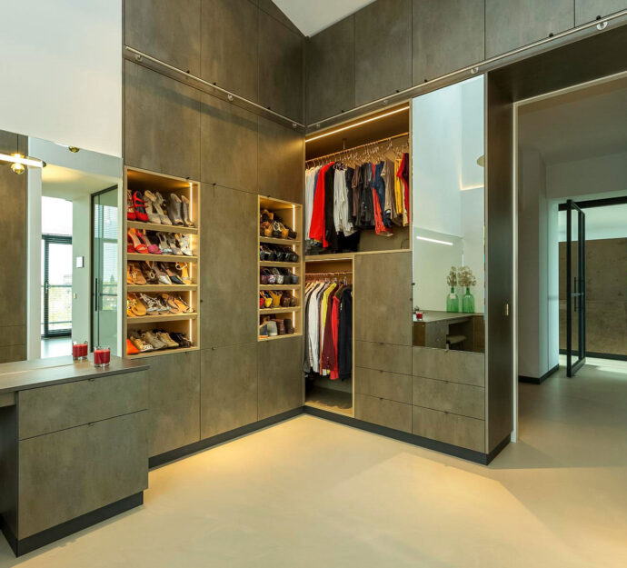 modern een luxe inloopkast op maat breda